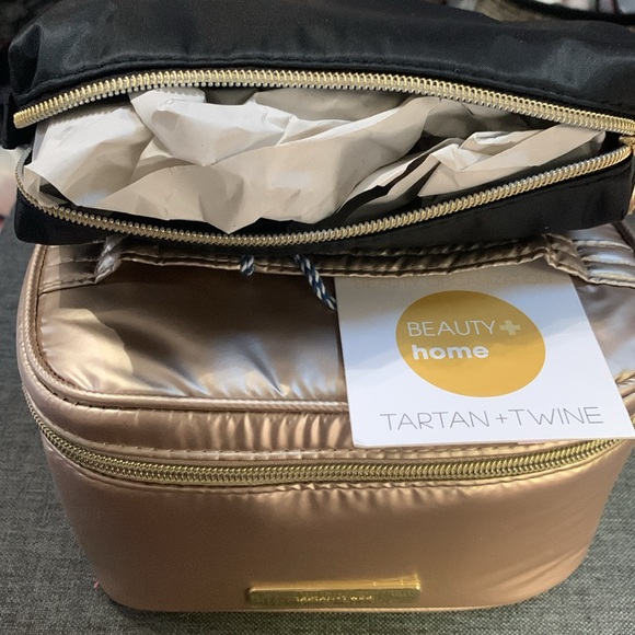 TARTAN+TWINE 2 PIECE TRAVEL BAG - Picture 3 of 3